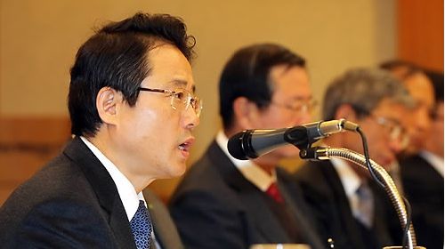 권혁세 "자영업·저소득층 대출 문제에 선제 대응"