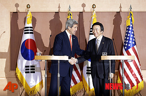한미 외교장관 "북핵 문제에 최우선 순위" 공감