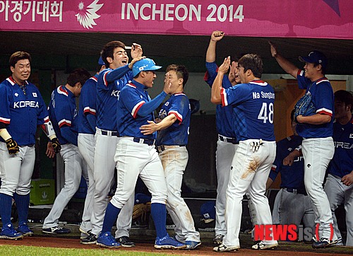 한국 야구, 대만 꺾고 금메달…아시안게임 2연패