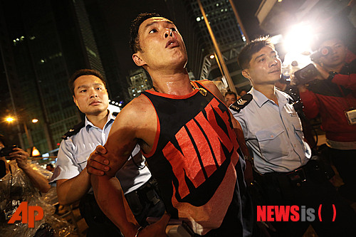 홍콩 시위 찬반세력 충돌로 긴장 고조…경찰 개입설도