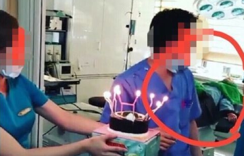 강남 유명 성형외과, '수술실 생일파티' 논란