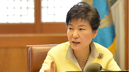 박 대통령, 청년층 해외진출 재차 강조