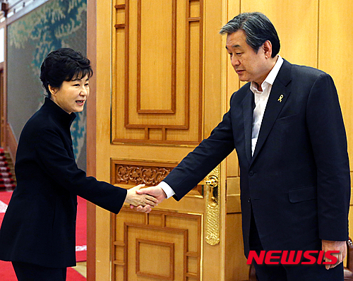 박 대통령·김무성, 비공개 회동 돌입…이 총리 거취 논의 주목