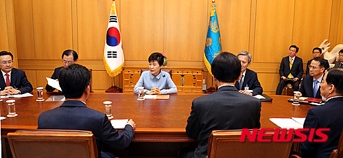 박 대통령 "북한 SLBM은 심각한 도전…도발 단호히 응징"