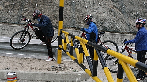 '도돌이표' 북한강 자전거길에 라이더들 '짜증'