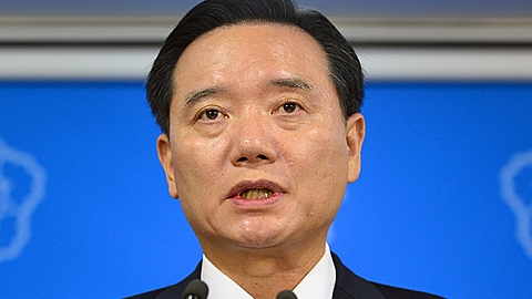 김현웅 법무장관 "청와대에서 명단 내려오지 않은 사면은 처음"