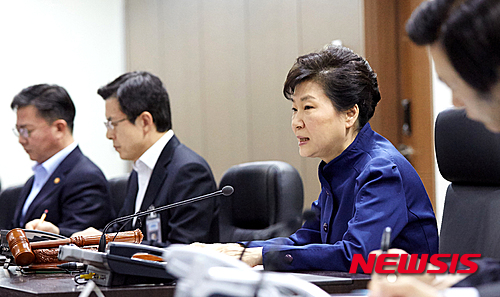 박 대통령 "안보리, 하루속히 강력한 대북 제재조치 만들어야"