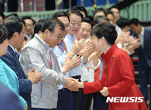 박 대통령, 오늘 여당 새 지도부와 오찬…사드·개각 논의 주목
