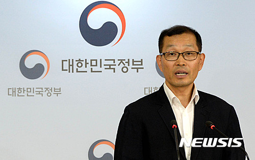 청년수당 갈등…서울시 '대법원 제소' vs 복지부 '엄정 대응'