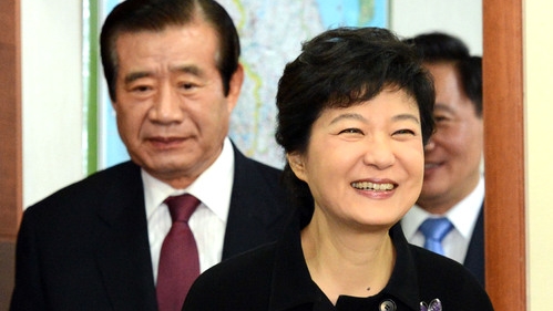 박근혜 대통령, 20대 지지율 1.6%…전체 10.9%