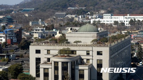 박 대통령 측, 탄핵심판 최종변론 내부 갈등 끝 불출석