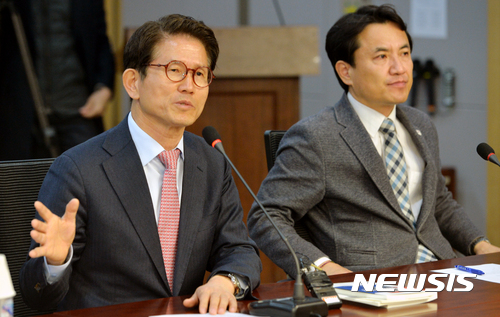 김문수 "자유한국당, '박 대통령 탄핵 기각' 당론으로 채택해야"