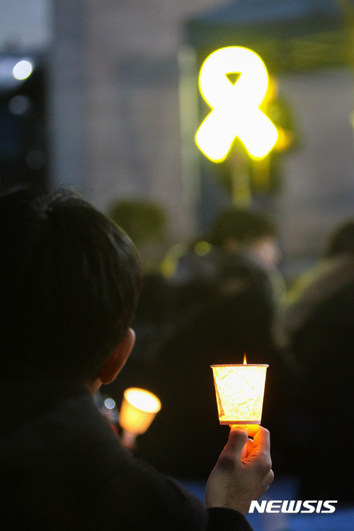 탄핵심판 초읽기, 촛불도 총력전…"박근혜 없는 3월이 봄이다"