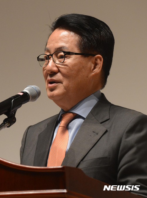 박지원 "민주당 불행, 우리 행복 아냐" 경선 안전 당부