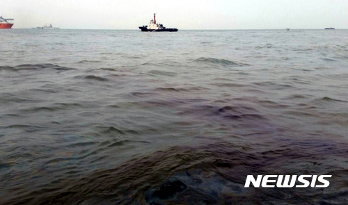 세월호 미수습자 가족 "기름 유출 피해 진도군민에 보상을"