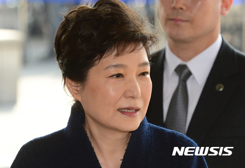 박근혜, 30일 구속영장심사 출석…전직 대통령 중 처음