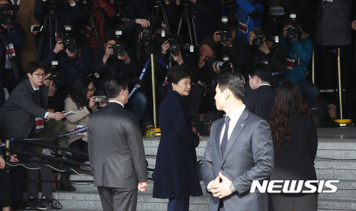 박근혜, 30일 구속영장심사 출석…전직 대통령 중 처음