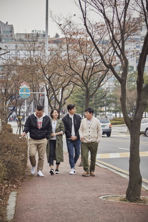 월드스타 김윤진, JTBC '한끼줍쇼' 해외 진출 가능성 점쳐