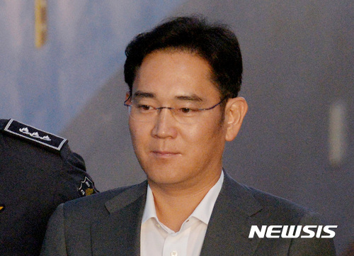 박영수 특검, '이재용 재판' 출격…"삼성은 정경유착 핵심"
