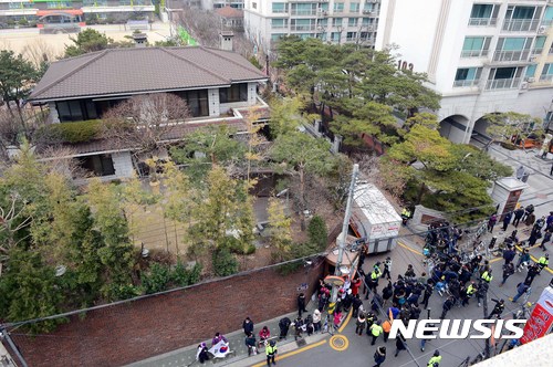 박 전 대통령, 삼성동 사저 매각…내곡동에 새 집 마련