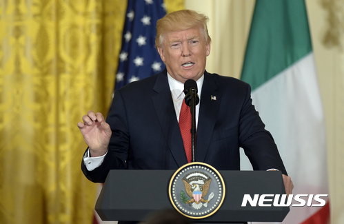 트럼프 "NAFTA 현 시점에 폐기 안해"…3국 공동이익 재협상 주장