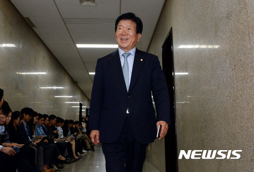 문 대통령, 중국 일대일로 포럼에 박병석 의원 파견