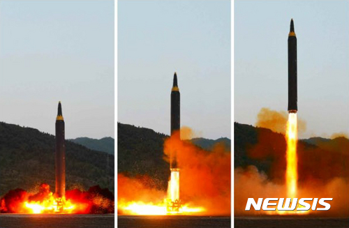 "북한 미사일 도발 지역 전체에 위협" 미국 해군총장