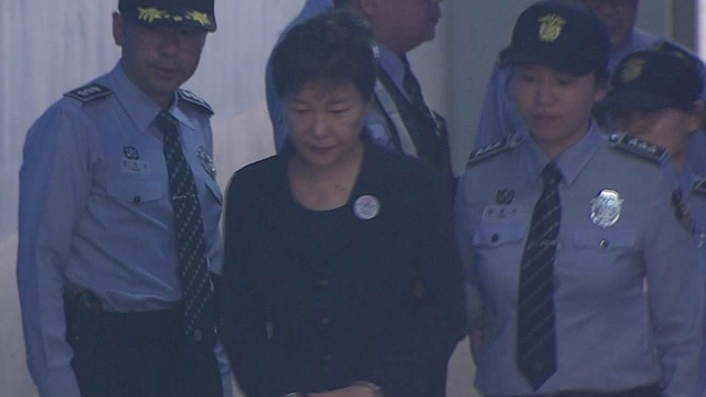 박근혜, '건강상 이유' 들어 22일 검찰 출석요구 불응