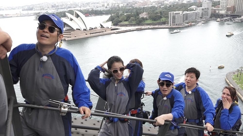 '뭉쳐야 뜬다' 팀원들, 140m 높이 호주 하버 브릿지 정복