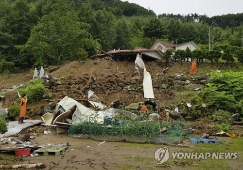 300㎜ 폭우 피해 눈덩이…사망 4명 실종 2명 이재민 517명