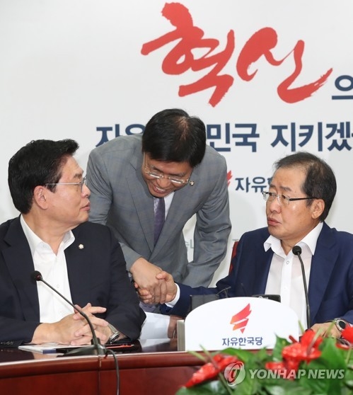 정우택 "김명수·김이수·이유정 '부적격 3종세트'…야당 반대공조"