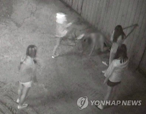 경찰 "부산 여중생 보복폭행 당했다"…구속영장 신청 방침