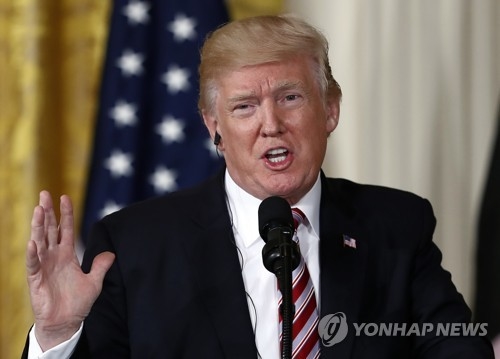 트럼프 "북한이 미국 향해 미사일 쏘면 전부 격추" 지시