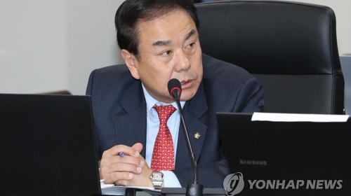 검찰, '금품수수 의혹' 이우현 의원 자택·사무실 압수수색