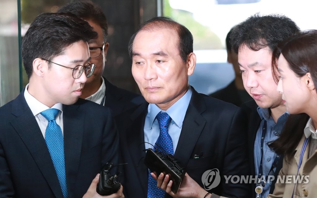 '국정원 정치공작' 박원동 전 국장 혐의 부인…"주도자 아냐"