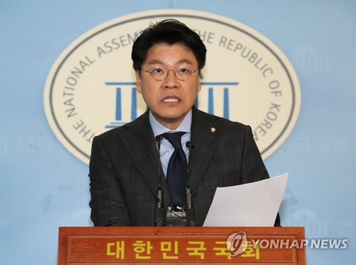 한국당 "안철수·유승민 결합, 생존 위한 피난처…오래 못 갈 것"