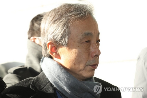 검찰 'DJ 뒷조사' 이현동 전 국세청장 재소환…영장 검토