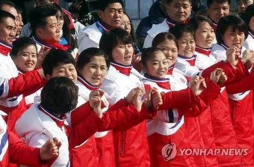 통일부 "평창 참가 북한 선수·응원단 폐막식 후에 귀환"