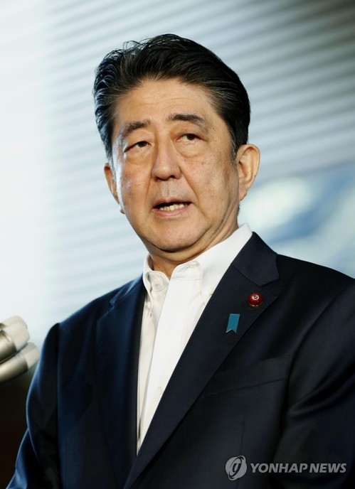 일본 아베, 가짜 데이터 논란에 노동개혁 '삐끗'…3연임에 '적신호'
