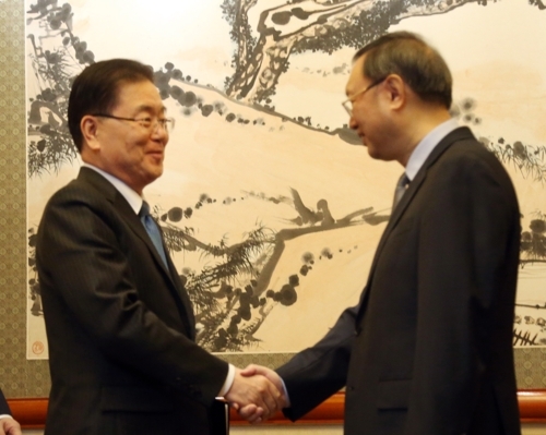 정의용 "비핵화목표 진전에 중국 도움 커"…양제츠 "대화해결" 강조