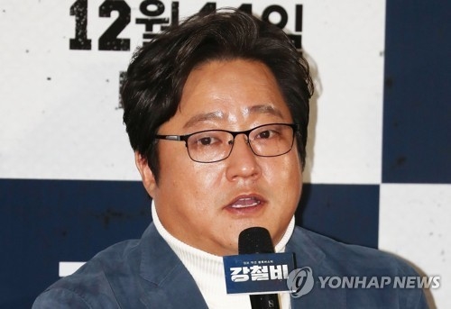 곽도원 측 "이윤택 고소인 4명으로부터 금품 요구·협박당해"