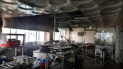 양산 요양병원 식당서 불…환자 52명 대피, 인명피해 없어