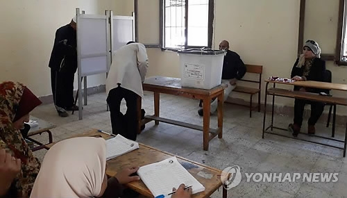 '투표율에 민감' 이집트 정부 "기권한 사람은 벌금"