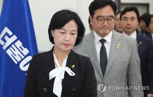 민주, 의총서 개헌 대책 논의…특검 수용 여부 고민