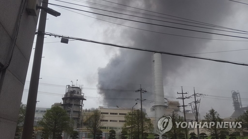 인천 도색공장에 불…소방당국 "대응 1단계 발령"