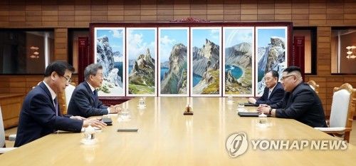 중국언론, 2차 남북정상 회담 신속보도…"판문점 북측서 회동"