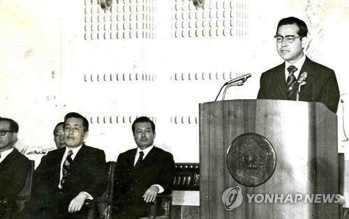 '산전수전 능변가' 김종필…"대통령의 그림자도 밟지 않는다"