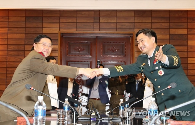 남북군사실무접촉 오늘 남측 CIQ서 개최…군 통신선 복구논의