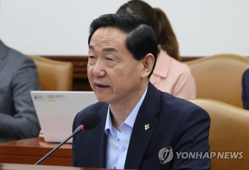 김상곤 "자사고·외고-일반고 이중지원 허용…세부안 4일 결정"