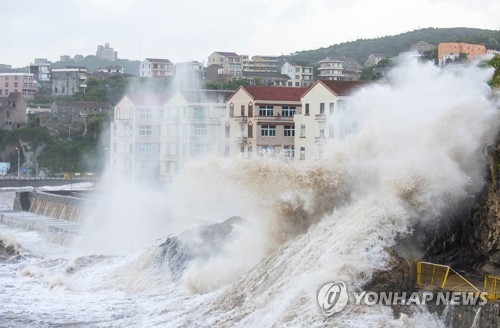 중국 상륙한 태풍 마리아 이재민 수십만…선박 전복 9명 실종